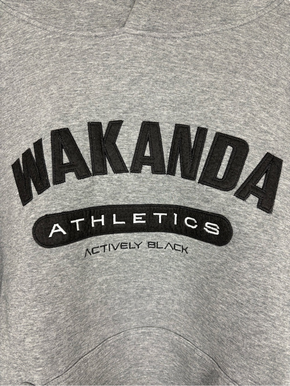 Actively Black x Wakanda Forever Grey Hoodie XL EUC Athletic Marvel Loungewear - Picture 3 of 8